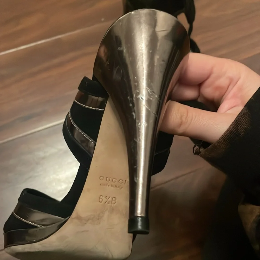 Gucci Black and Gold Heel Sandal size 6.5 - Picture 7 of 11